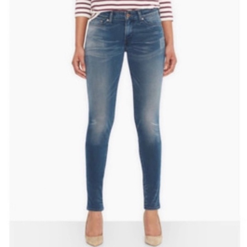 Levi's Demi Curve Low Rise Skinny Jean Size 7M